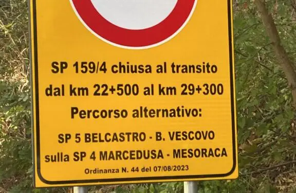 Petronà, chiusi sette chilometri di strada provinciale
