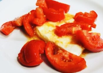 Abbinamenti dello chef Piero Cantore: giuncata fresca e pomodoro di Belmonte