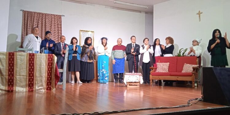 Teatro, a Carlopoli rappresentata “L’Amure tra ricchizza e povertà”