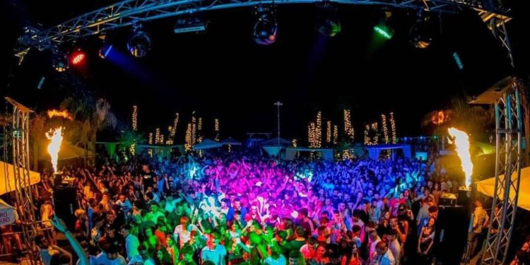 Coolbay Resort, la discoteca della costa lametina in finale al Dance Music Awards