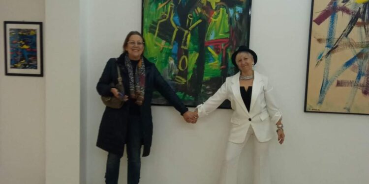 “Maschere, identità nascoste” espone a Villa Glicini l’artista lametina Concetta Cantafio