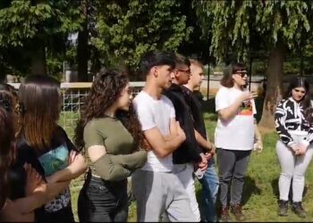 Alunni e prof in “campo” alla scuola agraria di Soveria Mannelli (video)