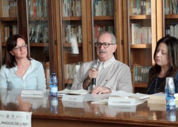 Chiusura col botto al Maggio dei Libri di Tiriolo: lectio magistralis dell’antropologo Vito Teti (video)