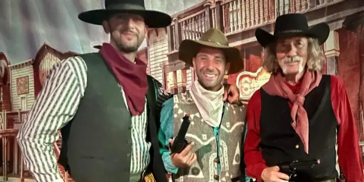 Arrivano i cowboy a San Pietro Apostolo, un’idea di Mary Mazza italoamericana