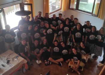 Nati nel 1974 e ritrovarsi per festeggiare il traguardo dei 50 anni come dei diciottenni