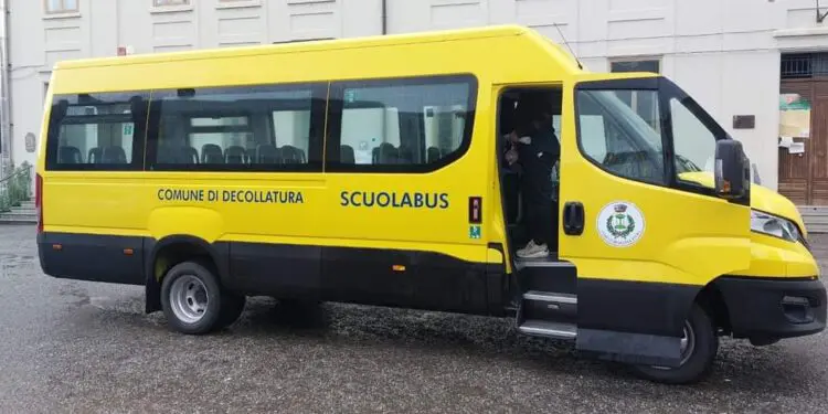 Decollatura, un nuovo scuolabus per l’inizio dell’anno scolastico