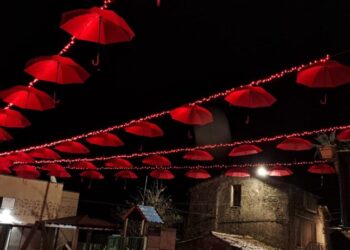 “La via degli ombrelli rossi”, progetto di Avis Comunale Cicala