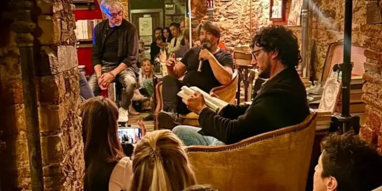 La più “Piccola Biblioteca del Mondo” la trovi a Cuti di Rogliano (VIDEO)