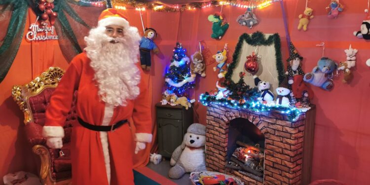 Parrocchia dei SS. Roberto e Biagio di Camigliatello Silano si inaugura “Il Villaggio di Babbo Natale ed Epifania”