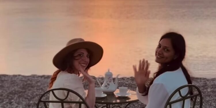 “Il nero addosso” piace brano e videoclip della cantautrice Angelica Perri nata a Rogliano