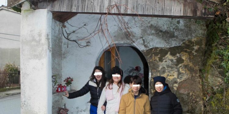 Decollatura, i ragazzi del catechismo “scoprono” la chiesetta dedicata alla Madonna della Catena