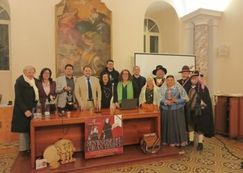 Le “corajìsime” tradizionali calabresi di Andrea Bressi al convegno nazionale di Molfetta