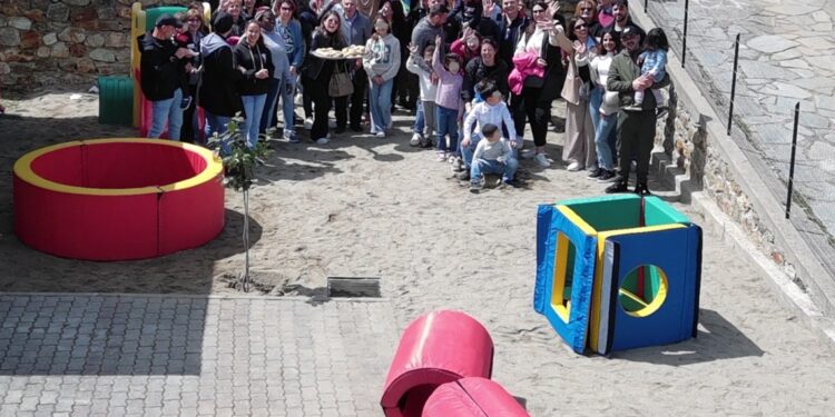 Festa dell’incontro a Martirano Lombardo: inaugurato nuovo parco giochi
