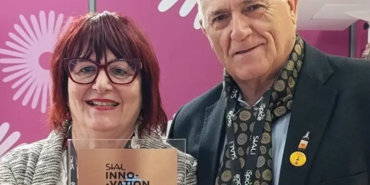 Dal cuore della Calabria al podio mondiale: Bronze Award al SIAL Innovation Canada 2025 per la Farina di Pomodoro di Sapori Antichi – Casa Muraca