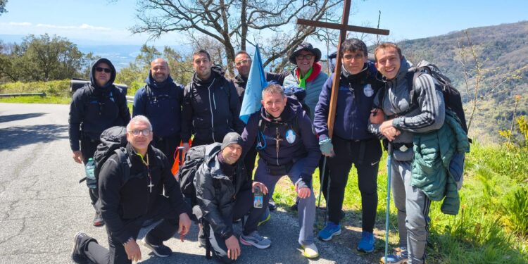 Pellegrini in cammino di penitenza di passaggio nel Reventino, da Paternò in Sicilia diretti a Pedace in Sila