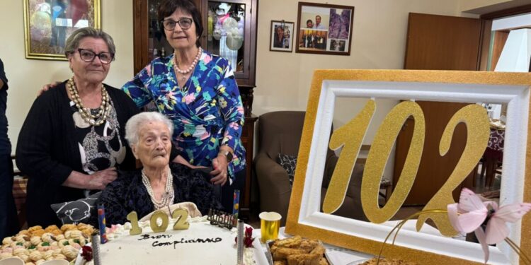 Steccato di Cutro, 102 candeline per Rosa Talarico: è la persona più longeva del paese