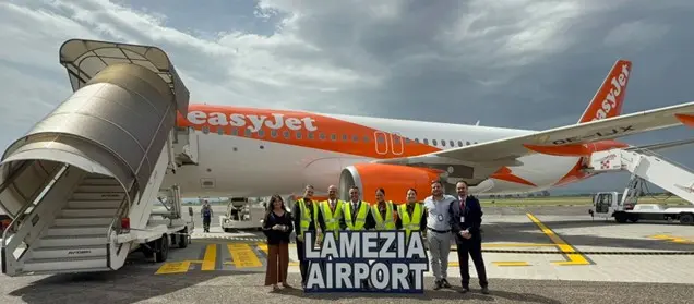 Lamezia Terme vola a Parigi Orly con Easyjet: inaugurato nuovo collegamento