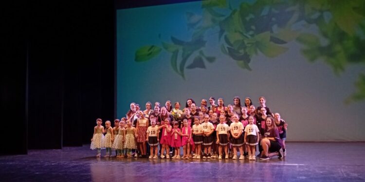 Maria Rosa Cosco e le sue scuole di danza, in scena con lo spettacolo di fine anno