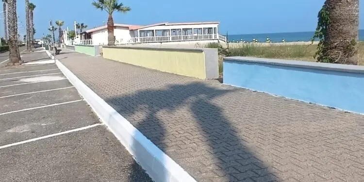 L’estate a Botricello tra spiaggia accessibile e il rispetto della natura