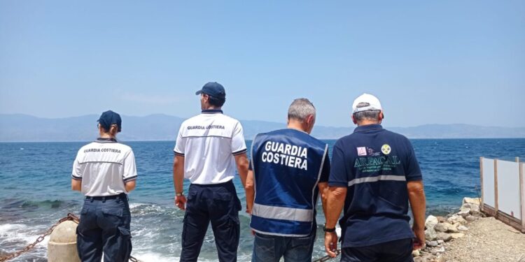 Stesso mare, stesso copione! Polemiche sul divieto tra Lamezia Terme e Gizzeria Lido