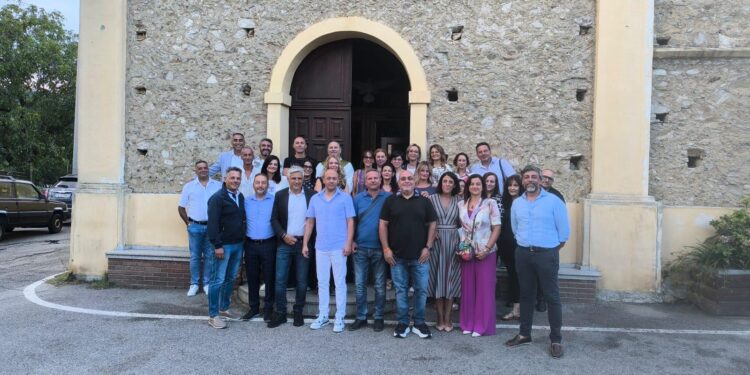 Petronà, festa coscritti anno 1975 più di trenta le adesioni