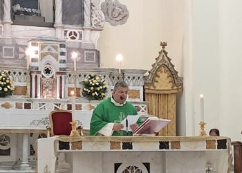 La comunità di Santa Barbara saluta Don Luciano, sacerdote eccezionale che cambia parrocchia