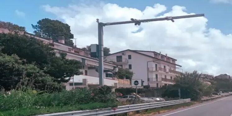 Statale tirrenica SS118: aggiunto il “sorpassometro” agli autovelox preesistenti