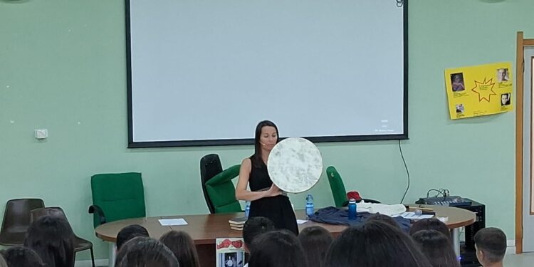 L’Orlando Furioso incanta gli studenti di Stalettì e Chiaravalle Centrale.
