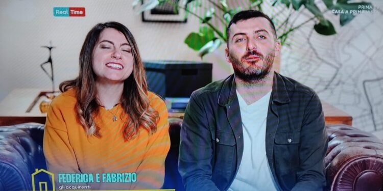 Fabrizio De Grazia (di Decollatura) protagonista con la sua ragazza nello show televisivo “Casa a prima vista”