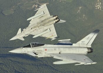 Considerazioni sulle violazioni dello spazio aereo e le minacce di abbattimento