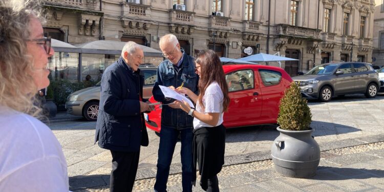 Catanzaro contro le truffe: prosegue il progetto “Fidarsi è bene. Conoscere è meglio” Oltre 100 anziani raggiunti da azioni e interventi di prevenzione