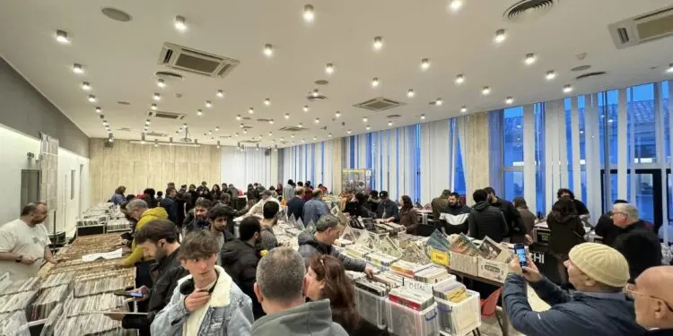 Catanzaro Vinyl Market doppio appuntamento alla Casa delle Culture
