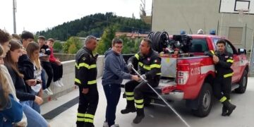 Sersale, incontro con Vigili del fuoco : Protagonisti gli alunni del liceo e dell’agraria