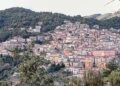 Sersale, ecco la libreria sospesa con associazione Arcobaleno
