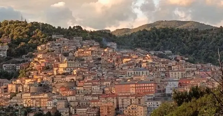 Sersale, studenti liceo incontrano Teresa Borelli