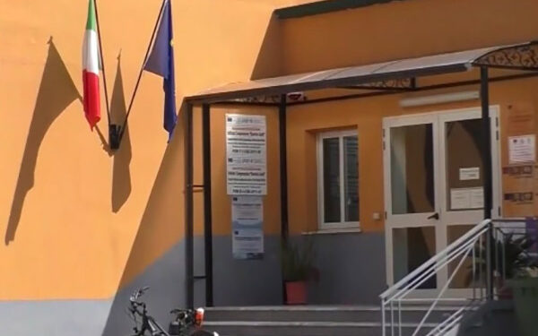 Continui furti all’Istituto comprensivo “Gatti-Manzoni-Augruso”