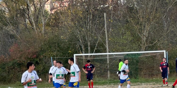 Calcio Terza Categoria: l’Invictus Platania sconfitta in casa all’esordio