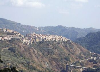 Contrade Colla, Manche e Bivio Zeta: “Non chiediamo privilegi, ma servizi essenziali. È tempo che le istituzioni intervengano con fatti concreti”