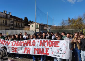 IIS “L. Costanzo” organizza una manifestazione in occasione della Giornata Internazionale contro la violenza di genere