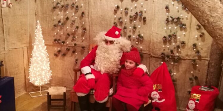 Apre la “casa di Babbo Natale” a Camigliatello Silano