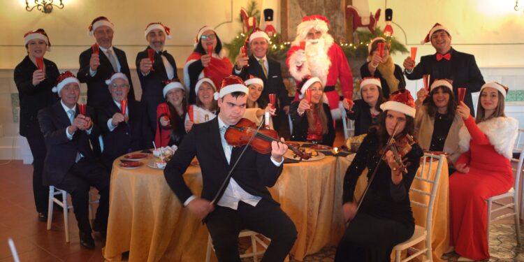 Il Coro Lumen Christi accende il Natale 2025 con “Vacanze Rock” a Villa Ventura