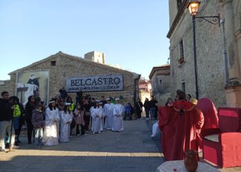 Belcastro, grande successo per la terza edizione itinerante rievocazione Presepe vivente