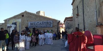 Belcastro, grande successo per la terza edizione itinerante rievocazione Presepe vivente