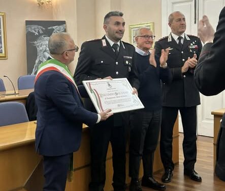 Sersale, encomio per il carabiniere luogotenente Mario D’aniello