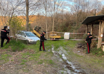 Carabinieri sequestrano area adibita a deposito incontrollato di rifiuti a Motta Santa Lucia