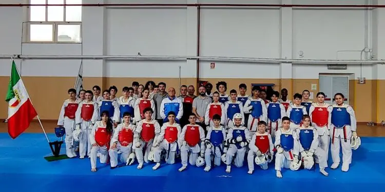 Taekwondo, a Catanzaro primo raduno regionale cinture colorate: 100 atleti da tutta la Calabria