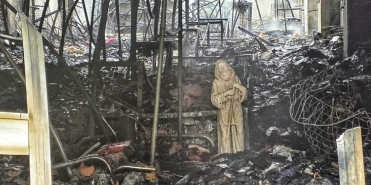 Soveria Mannelli, storie di coraggio e slancio civico dei cittadini (video) durante l’incendio