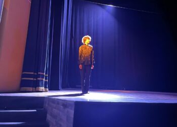 “Solità” a Catanzaro lo spettacolo teatrale del regista e attore bolognese Matteo Belli