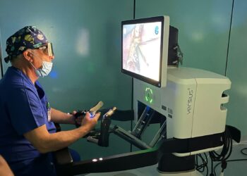 Sanità, l’ASP di Catanzaro avvia la chirurgia di precisione con il sistema robotico “Versius” a Lamezia Terme