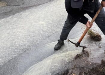 Con le piogge copiose via Lucrezia della Valle a Catanzaro diventa una strada navigabile come i canali di Venezia